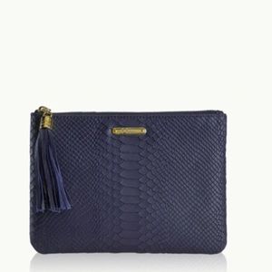 GiGi All in One Clutch