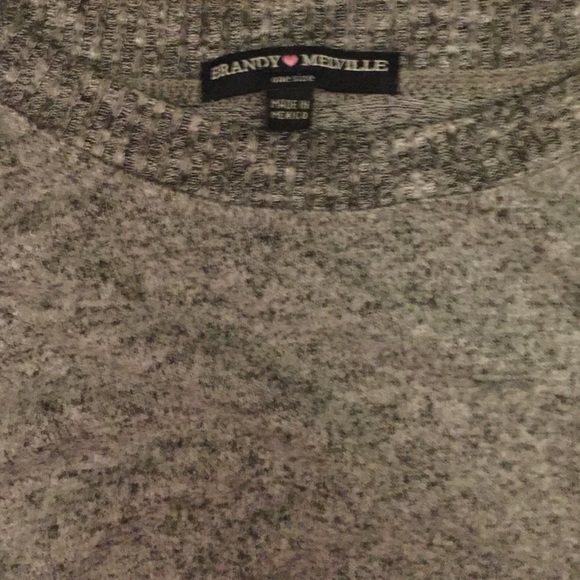 Brandy Melville Cropped Sweater (Used) - Picture 2 of 2