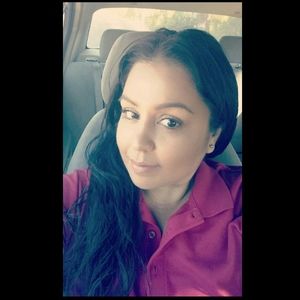 Meet your Posher, Valeria