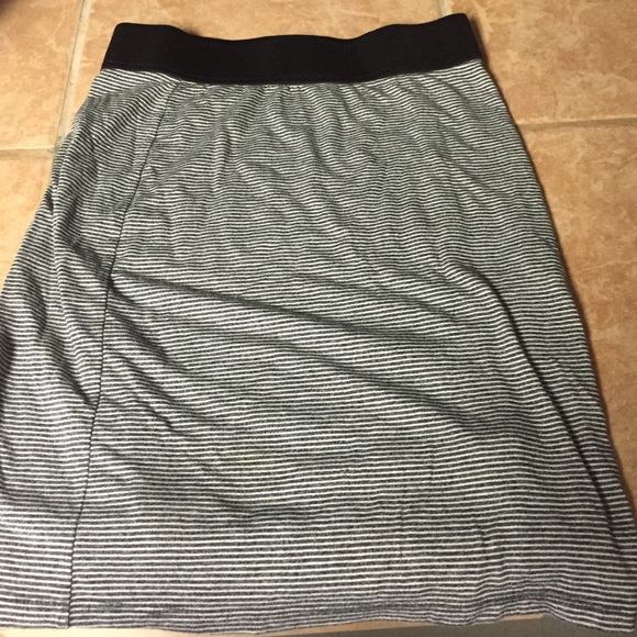 Striped american eagle skirt