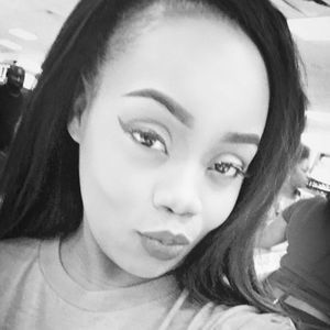 Meet your Posher, April