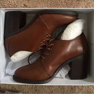 Steve Madden Scoolgrl size 7