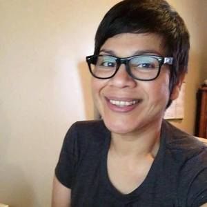 Meet your Posher, Leticia