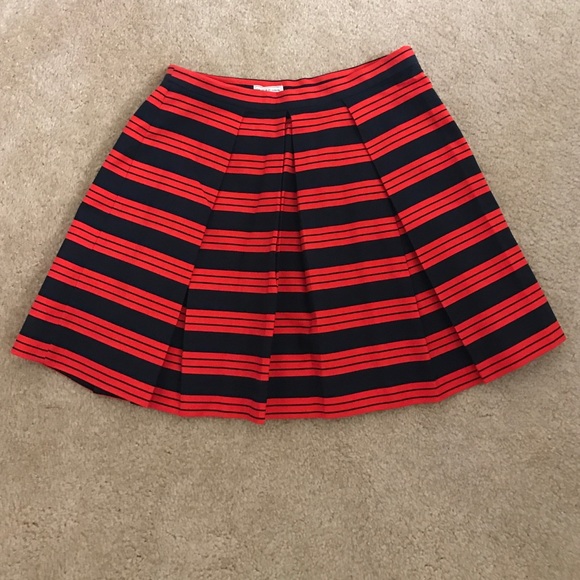 Like new Gap Flare Navy & Red Skirt size 26 - Picture 1 of 1