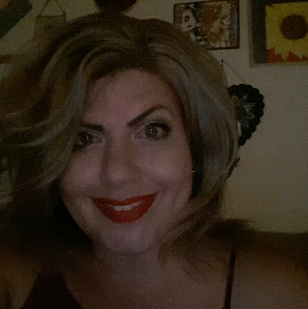 Meet your Posher, Toni