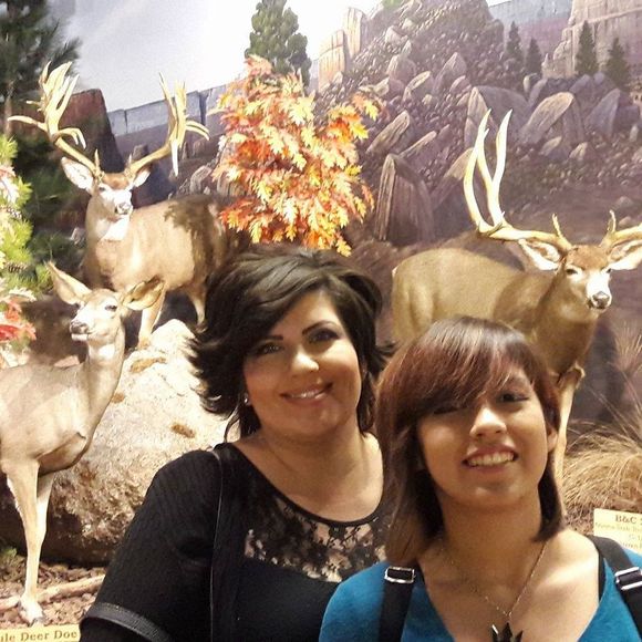 Meet your Posher, Toni - Picture 2 of 2