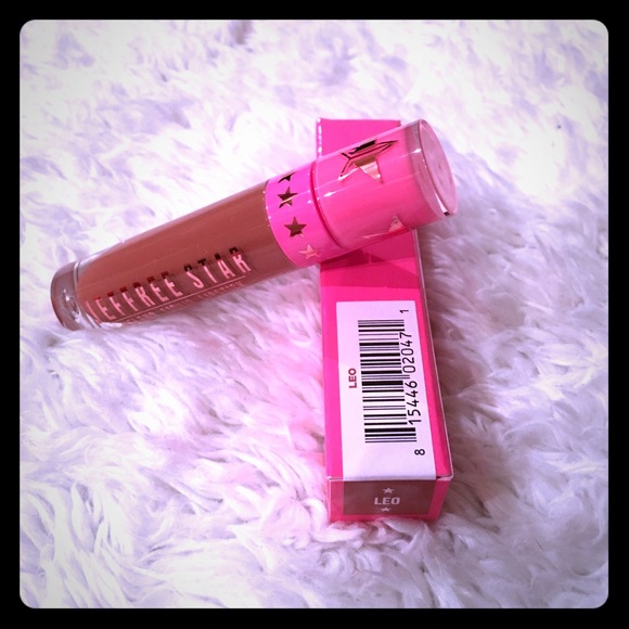 *SOLD* Jeffree Star's velour liquid lipstick Leo