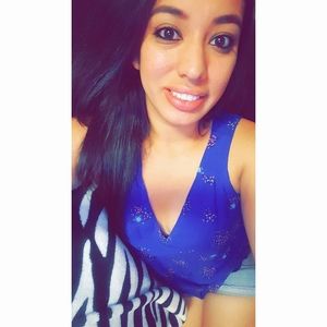 Meet your Posher, Lorena