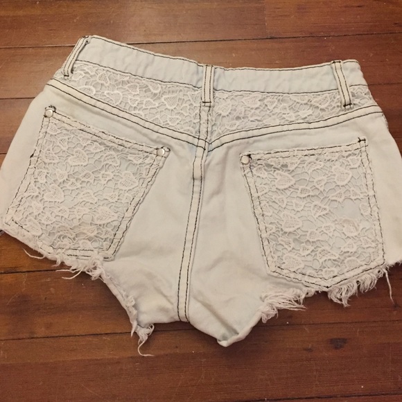 REVERSE Brand Light Wash Jean Shorts - Picture 3 of 4