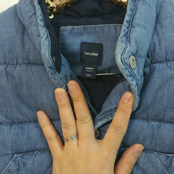 DONATED - GAP Boys 4T Denim vest - Picture 3 of 3