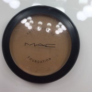 MAC full coverage foundation