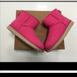 Ugg Classic mini canvas boots