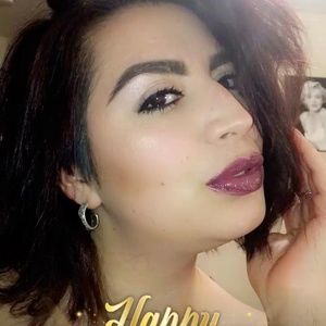 Meet your Posher, Claríssa
