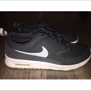 Nike Airmax Thea. Size 10.
