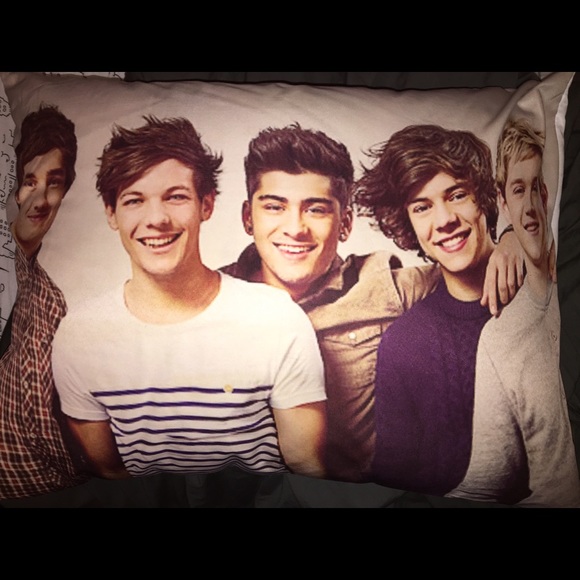 One direction pillow - Picture 1 of 3