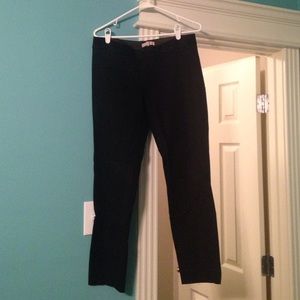 GAP Black Capri Pant