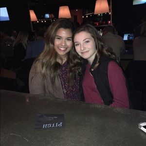 Meet your Posher, Lizzie