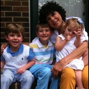 Meet your Posher, Elaine