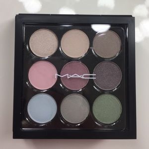 MAC shadow palette