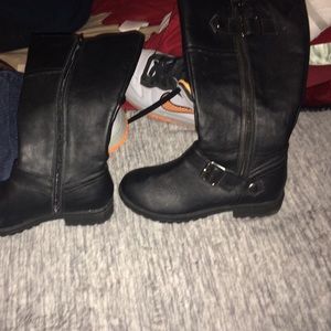 Black boots