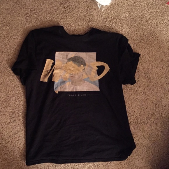 Troye Sivan tour shirt