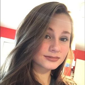 Meet your Posher, Josie