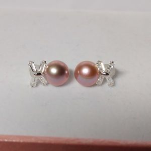 NWOT Silver Pearls Earrings