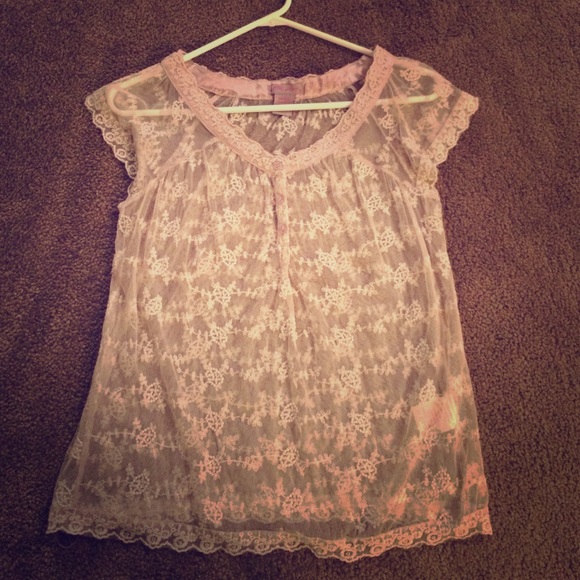 Off White Lacey Tee