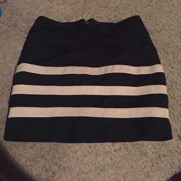 f21 skirt - Picture 3 of 4