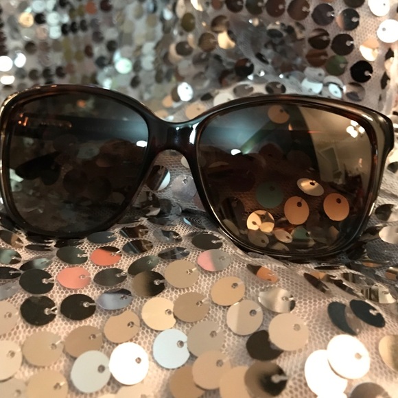 😎Gucci ☀️Sunglasses ☀️ - Picture 2 of 4