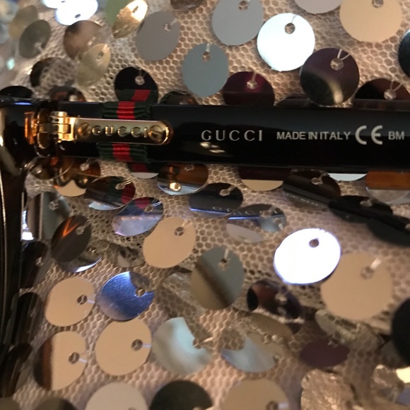 😎Gucci ☀️Sunglasses ☀️ - Picture 4 of 4