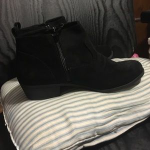 Black ankle booties
