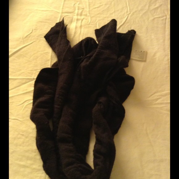 Scarf - Picture 2 of 2