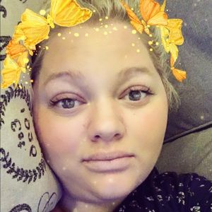 Meet your Posher, Steph