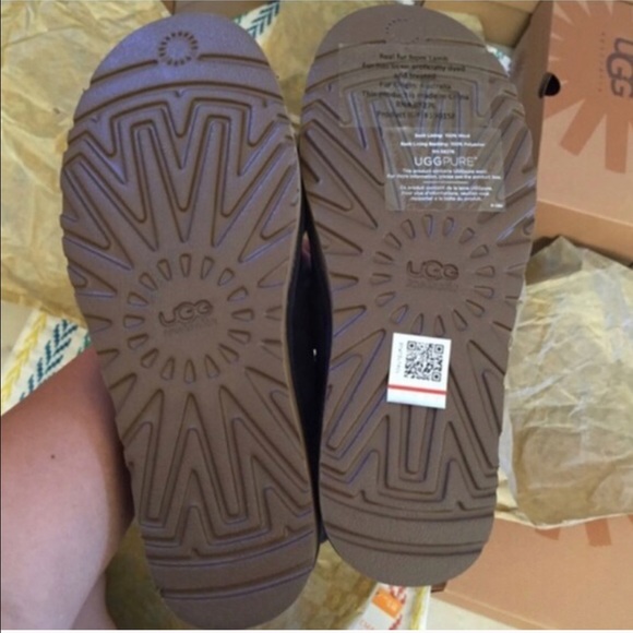 UGG authentic classic short navy boot Sz 10 new - Picture 3 of 4