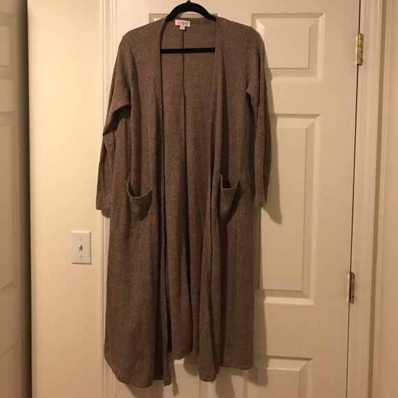 LulaRoe Sarah duster.  Light pink/grey