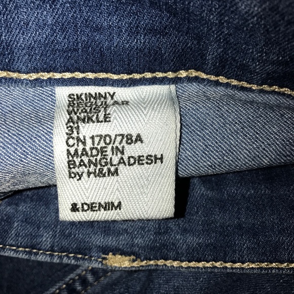 Jeans - Picture 3 of 3