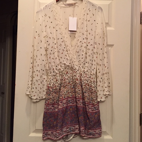 Bell-sleeve Romper
