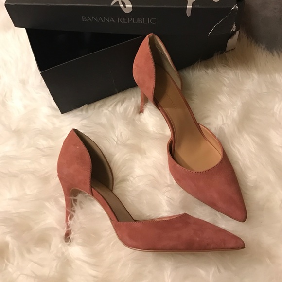 Banana Republic Shoes - Banana republic Alicia heels