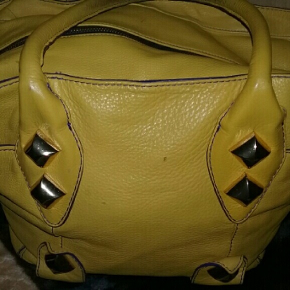 Large leather travel bag