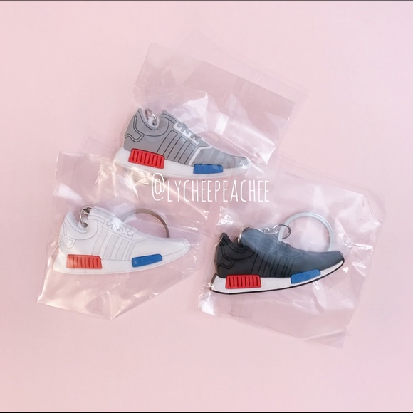 Adidas original NMD sneaker keychain - Picture 3 of 3