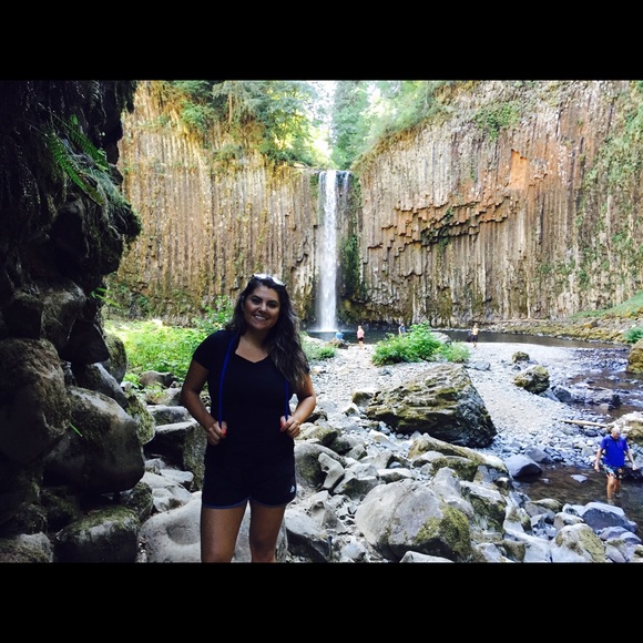 Meet your Posher, Marcia