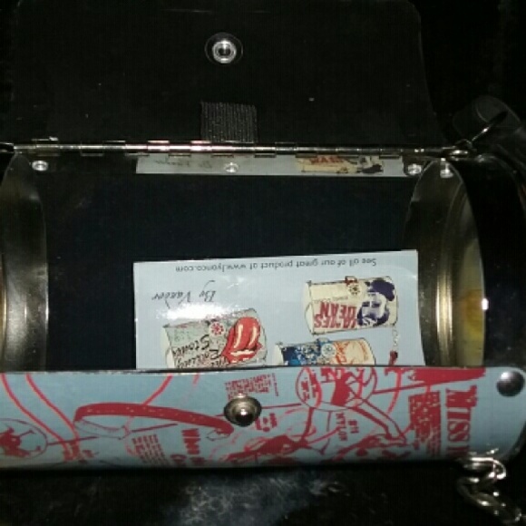 Wristlet - Picture 2 of 3