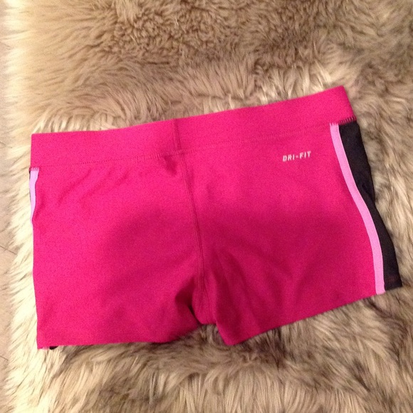 Nike DRI-FIT shorts - Picture 3 of 3