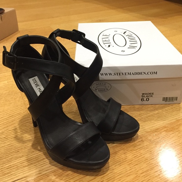 STEVE MADDEN BLACK HEELS