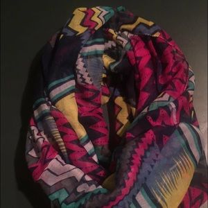 🎊multi color infinity scarf