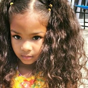 Meet your Posher, Tia