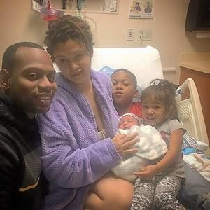 Meet your Posher, Carlos