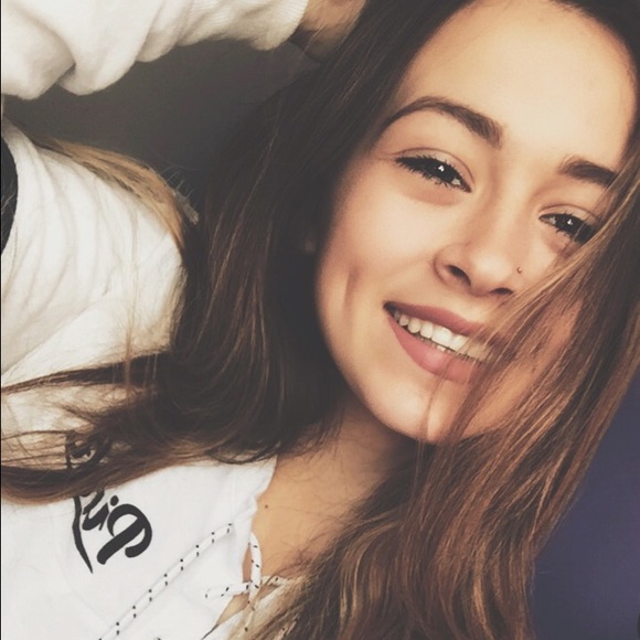 Meet your Posher, Krysta - Picture 1 of 1