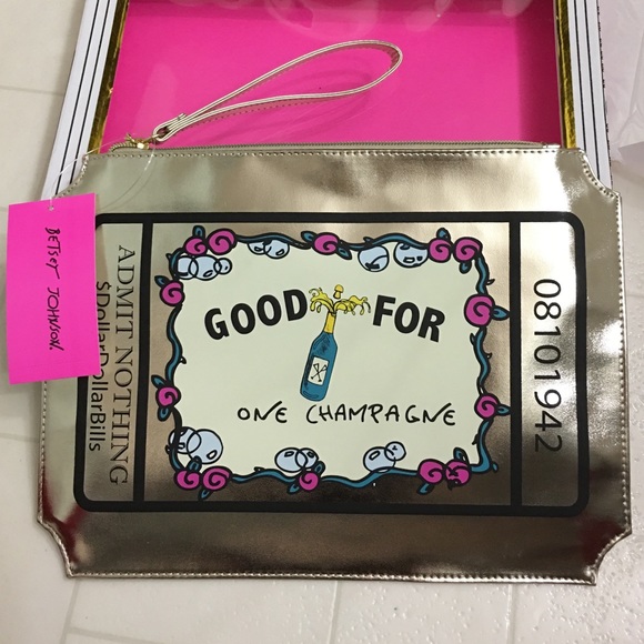 BNWT Betsey Johnson Gold Media Pouch MSRP $65